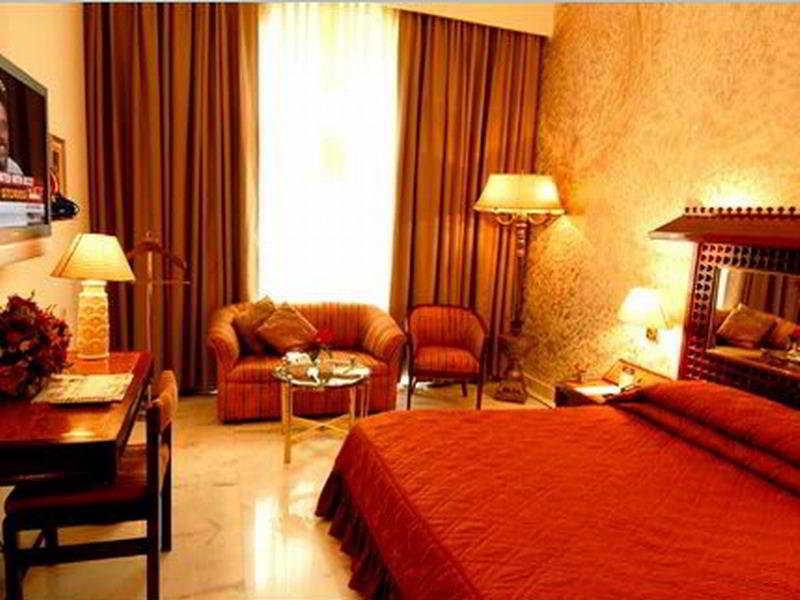Ashok Country Resort Gurgaon Exterior foto